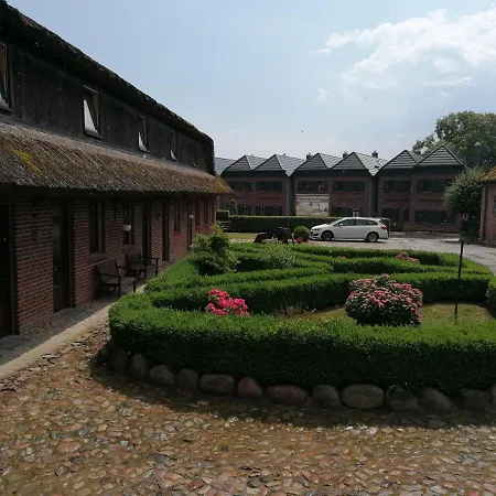 Gasthof-Ferienwohnungen-Kliesow'S Reuse Alt Reddevitz Exterior photo